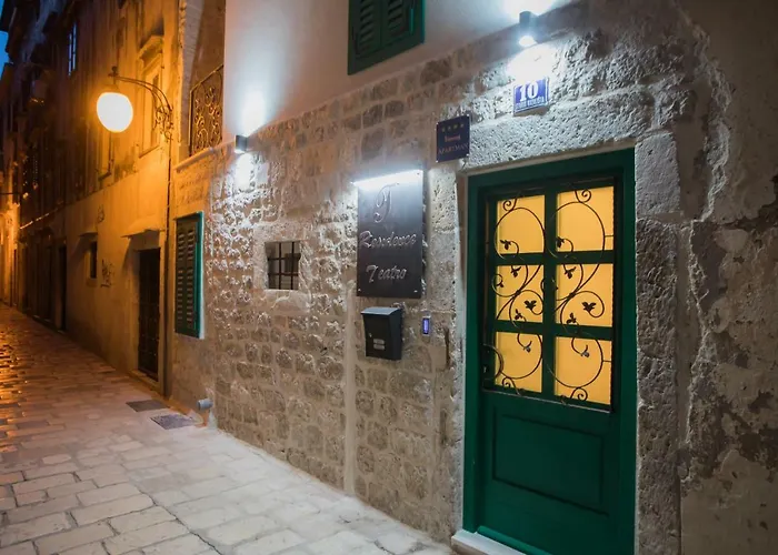 Teatro Apartament Szybenik